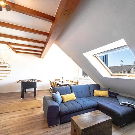 Stylisches Penthouse Zentral Tischfussball 100m2 Wii Apartment Hannover